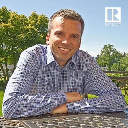 Corey Zielsdorf
Carlton's Real Estate Broker!